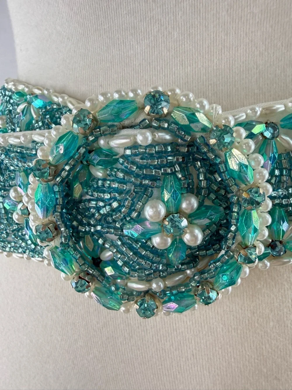 HARIELA'S Vintage Turquoise Floral Beaded Circle Buckle Statement Belt